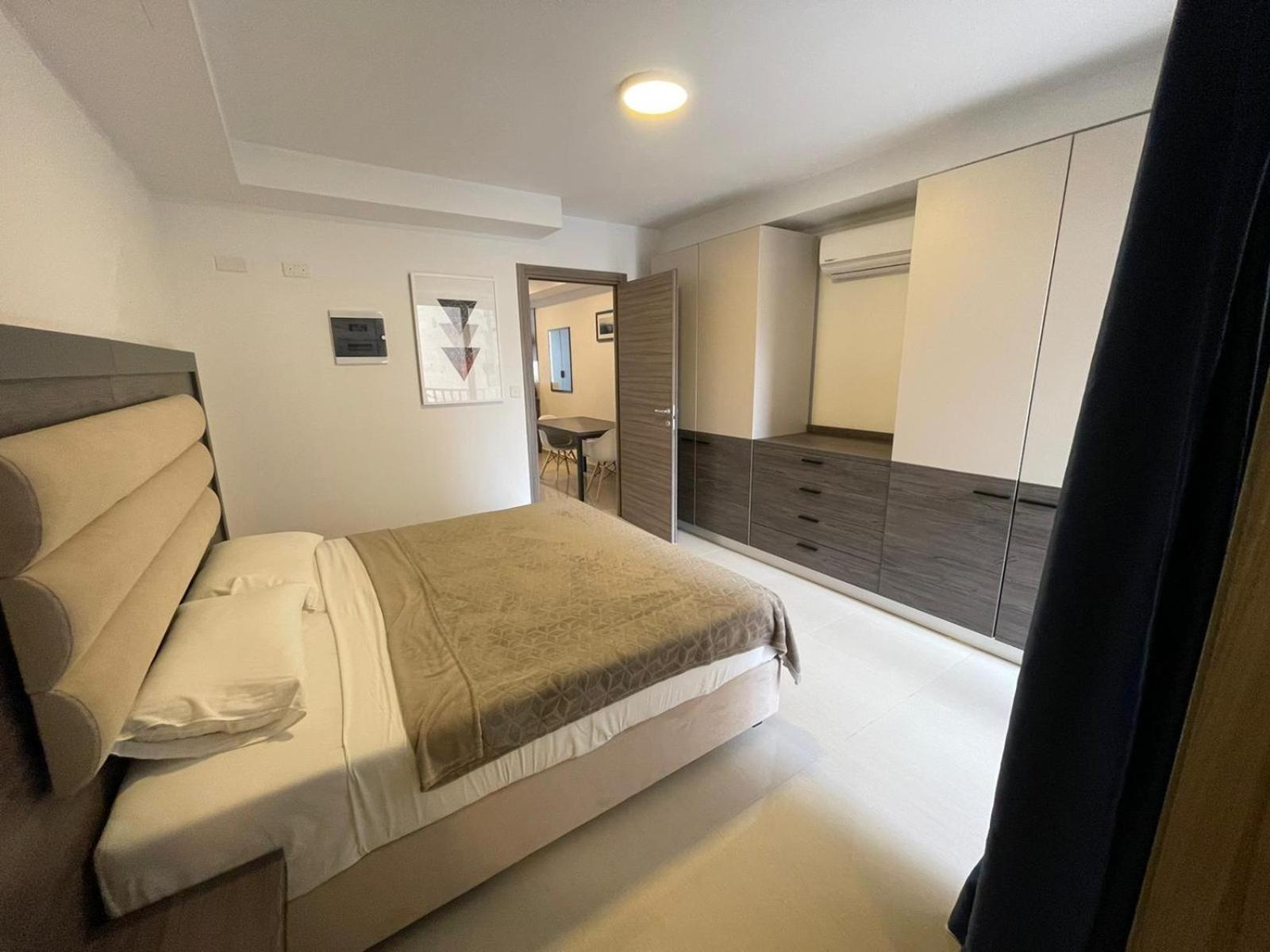 Valletta View Apartments By St Hotels Gzira Exteriör bild